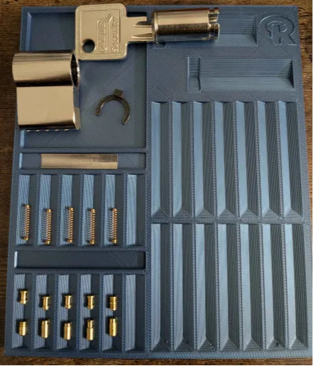 Rein Large Pinning Tray