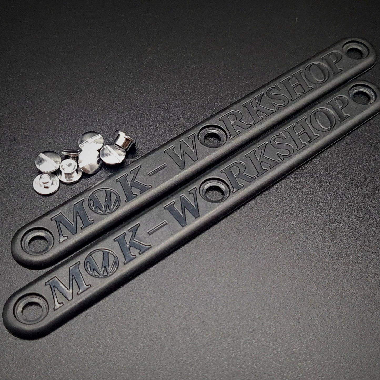 Moki Pick Black Handles with Hardware (1 Pair)